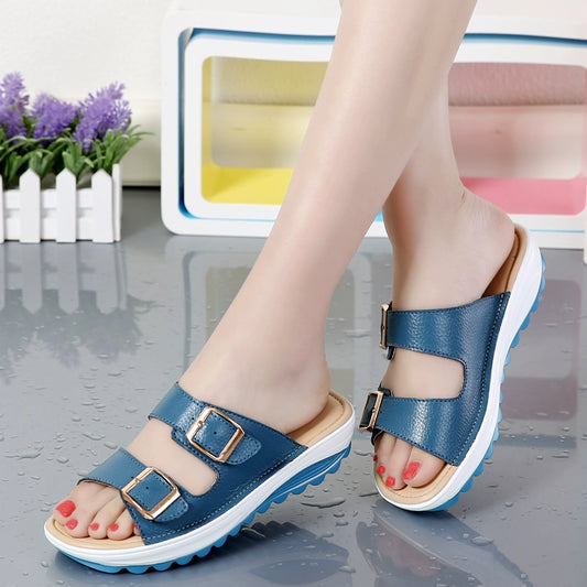 Moda verão chinelos de couro com sola grossa praia antiderrapante